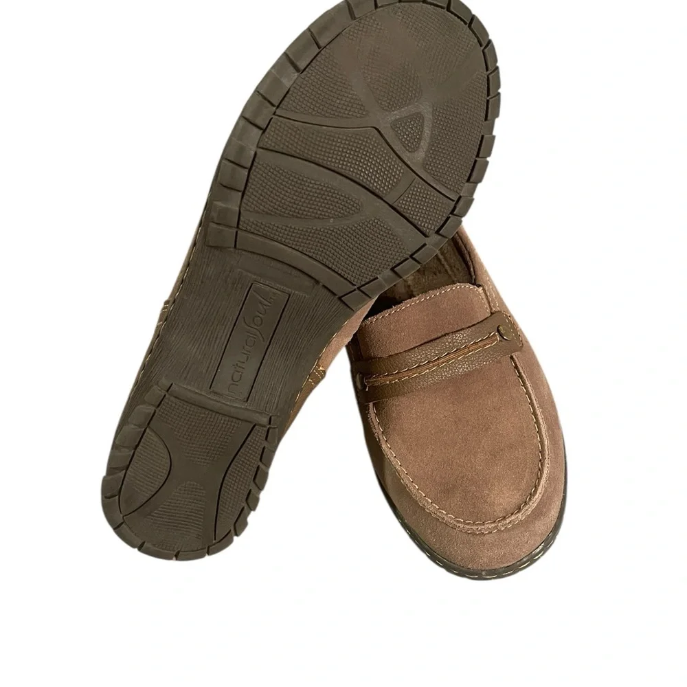 Natural Soul Women's Tan Loafers - Picture 3 of 3